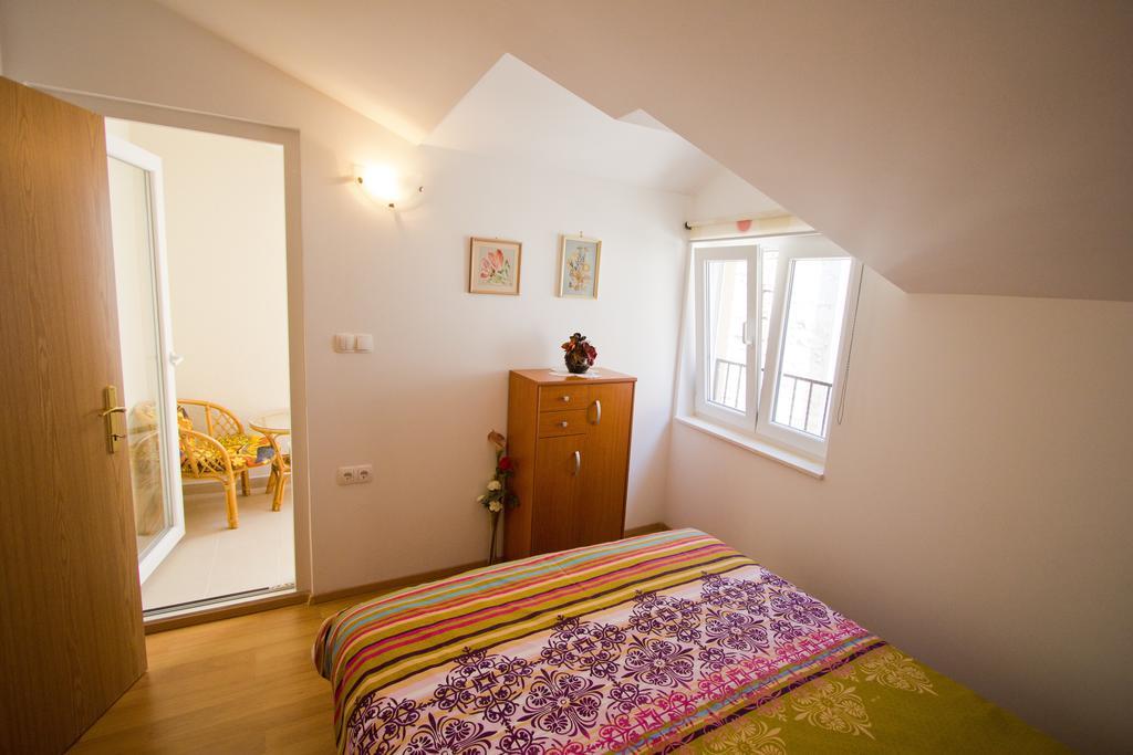 Apartment Bucevic Sibenik Bagian luar foto