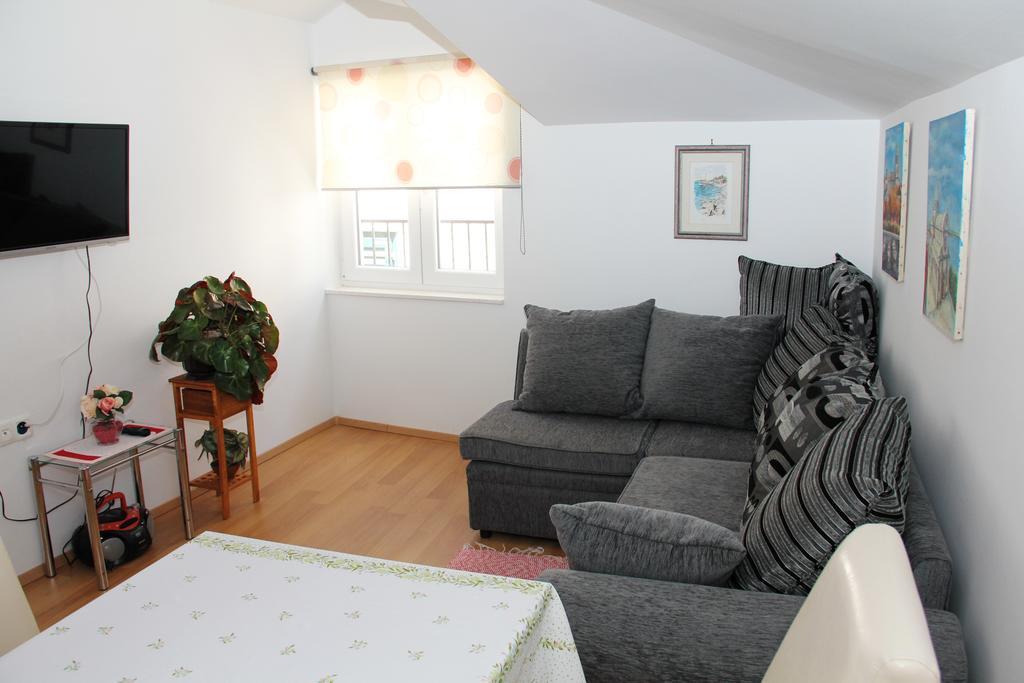 Apartment Bucevic Sibenik Bagian luar foto